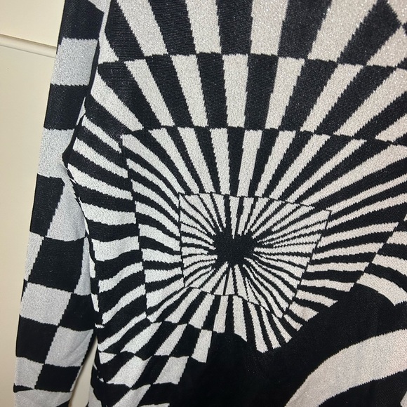 Vintage metallic thread abstract sweater - Picture 4 of 6